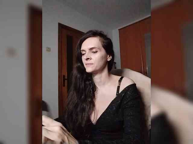 SexQueen11 webcam