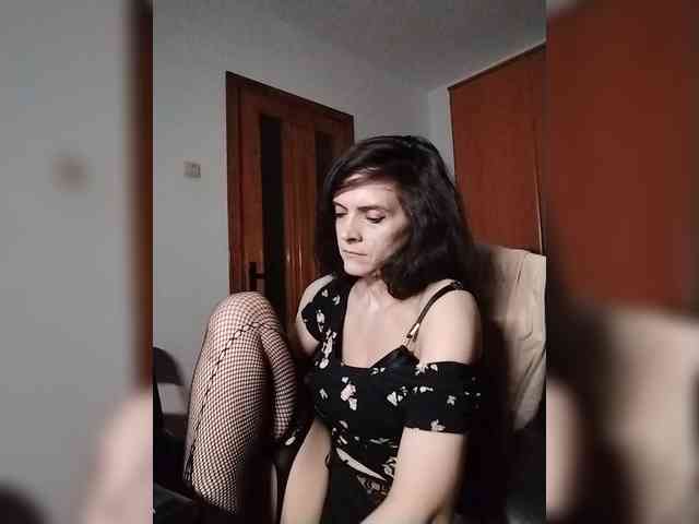 SexQueen11 webcam
