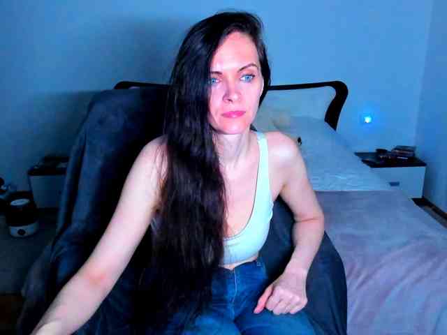 SexQueen11 webcam