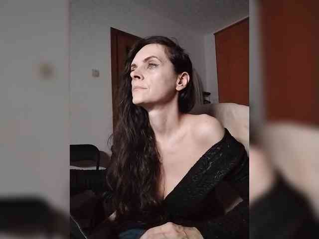 SexQueen11 webcam