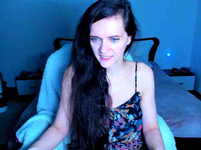 SexQueen11 webcam