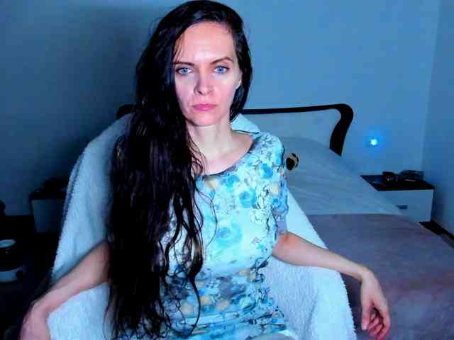 SexQueen11 webcam
