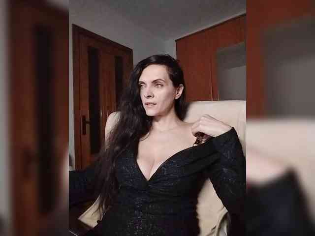 SexQueen11 webcam