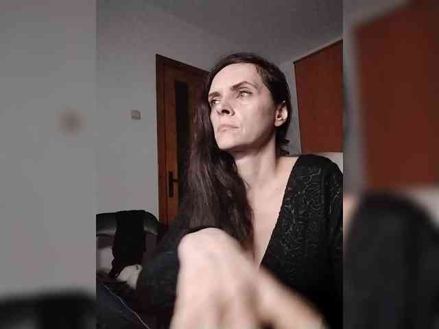 SexQueen11 webcam