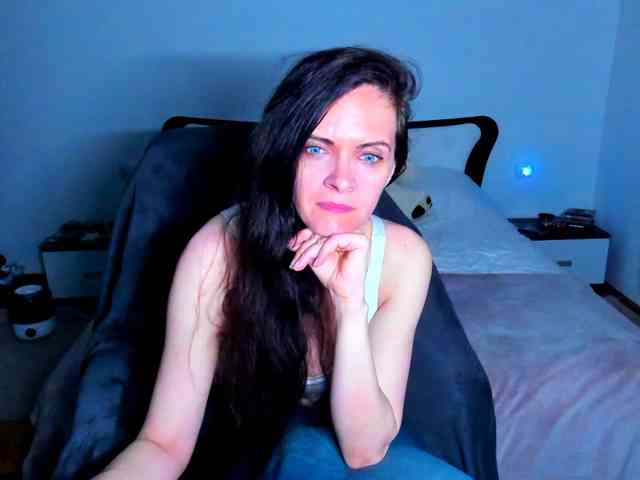 SexQueen11 webcam