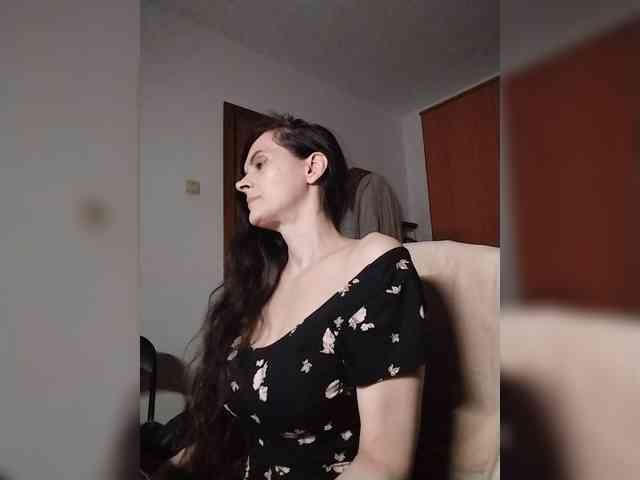 SexQueen11 webcam