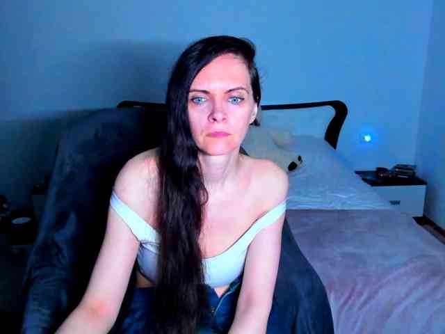 SexQueen11 webcam