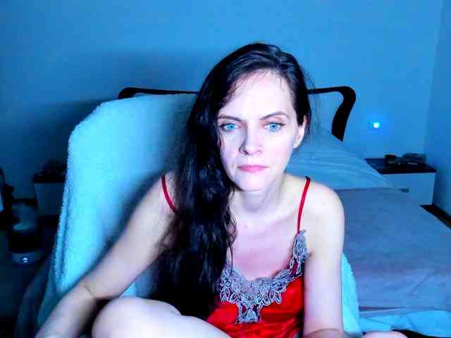 SexQueen11 webcam