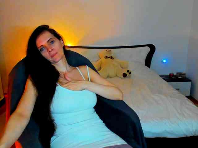 SexQueen11 webcam