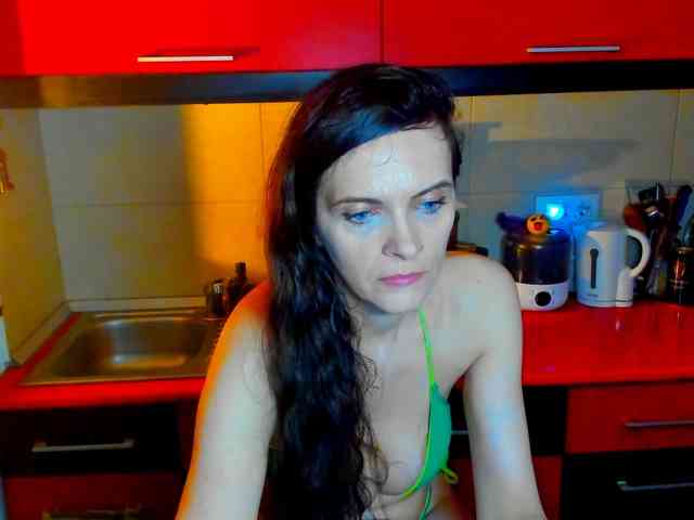SexQueen11 webcam