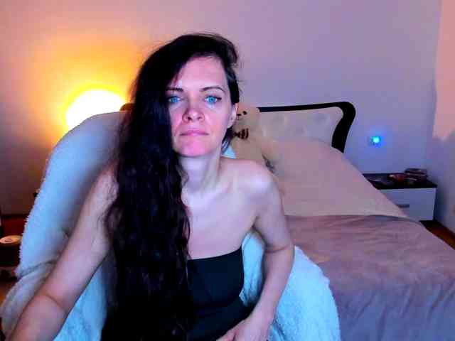 SexQueen11 webcam
