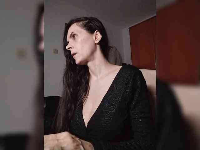 SexQueen11 webcam
