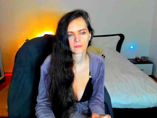SexQueen11 webcam