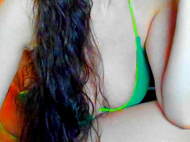 SexQueen11 webcam