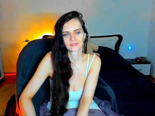 SexQueen11 webcam