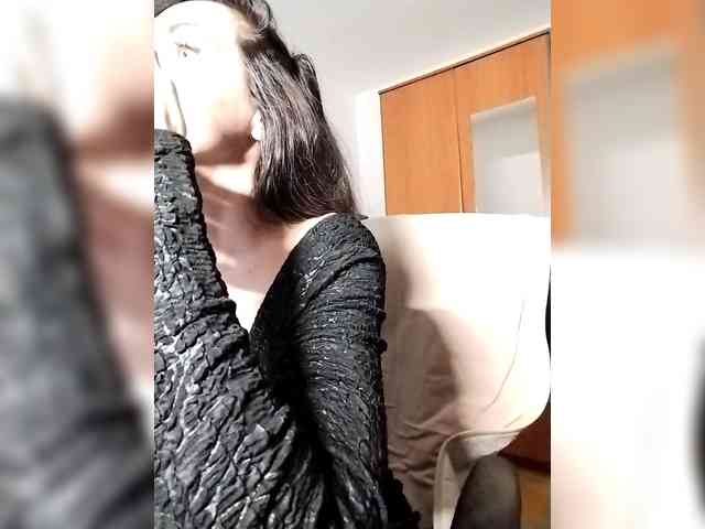 SexQueen11 webcam