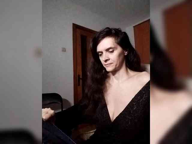 SexQueen11 webcam