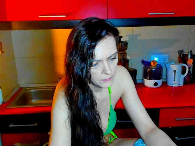 SexQueen11 webcam