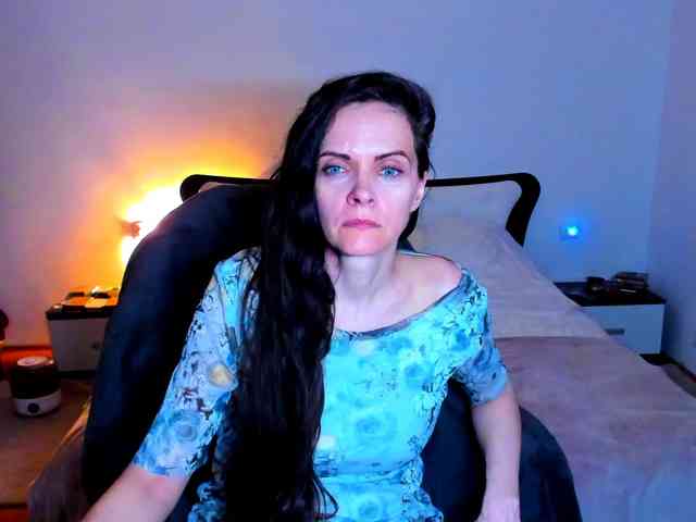 SexQueen11 webcam