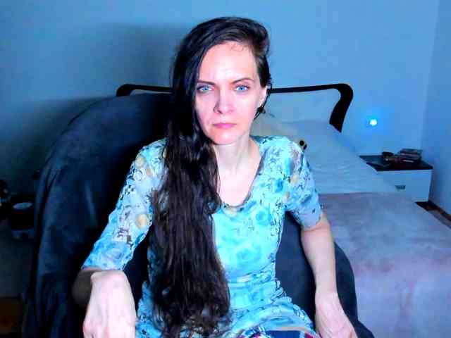 SexQueen11 webcam