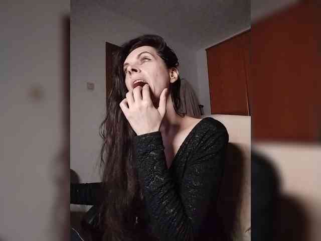 SexQueen11 webcam