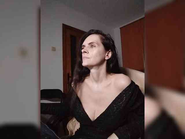 SexQueen11 webcam