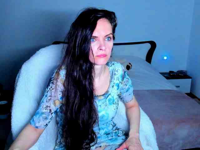 SexQueen11 webcam