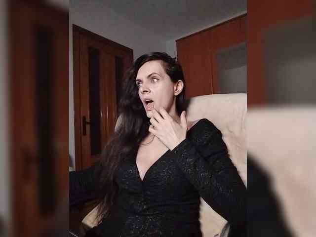 SexQueen11 webcam