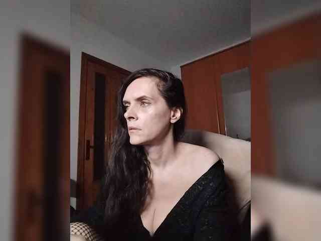 SexQueen11 webcam