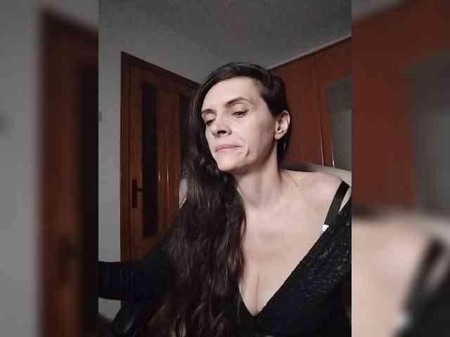 SexQueen11 webcam