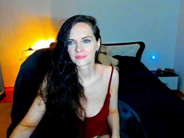 SexQueen11 webcam