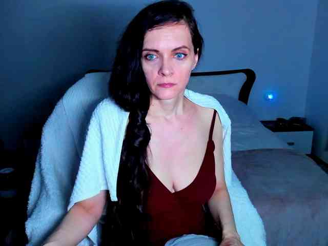 SexQueen11 webcam
