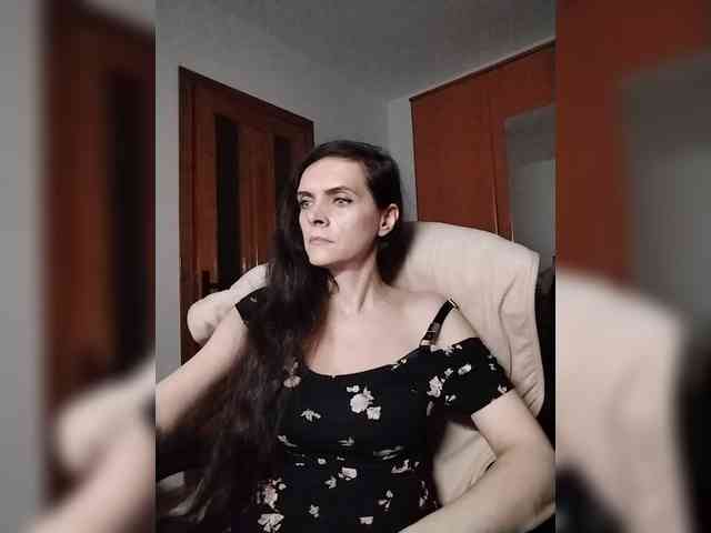 SexQueen11 webcam