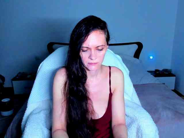 SexQueen11 webcam