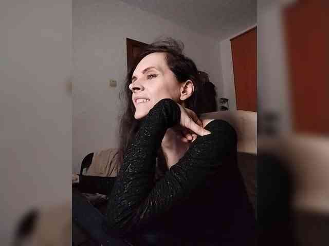 SexQueen11 webcam