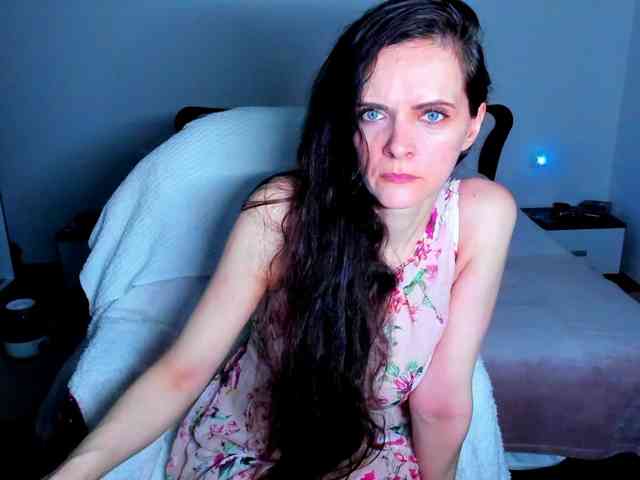 SexQueen11 webcam