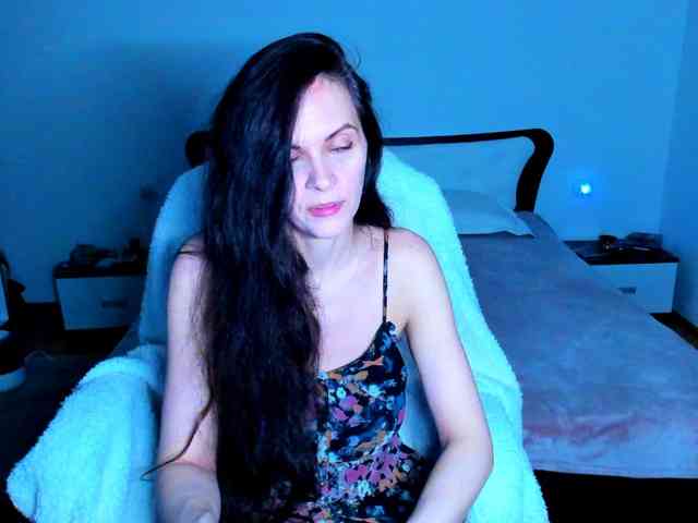 SexQueen11 webcam