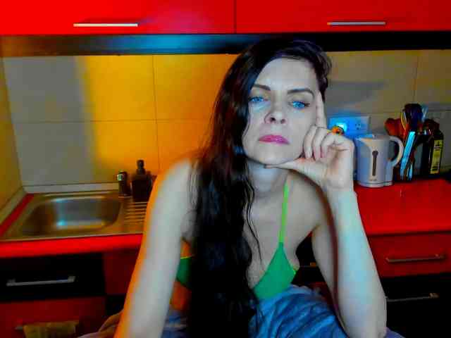 SexQueen11 webcam