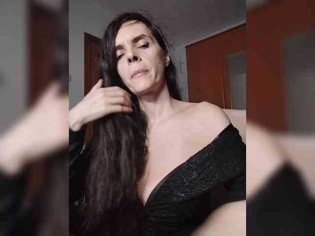 SexQueen11 webcam