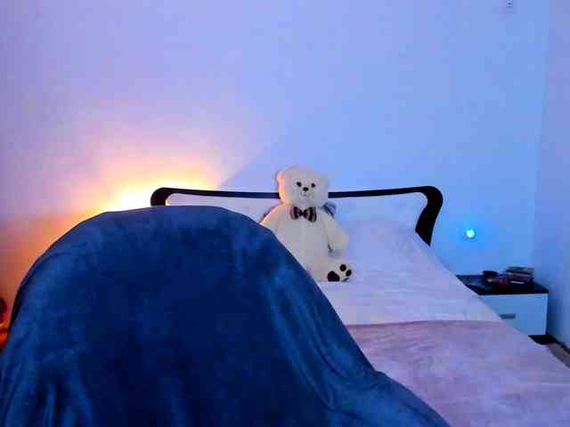 SexQueen11 webcam