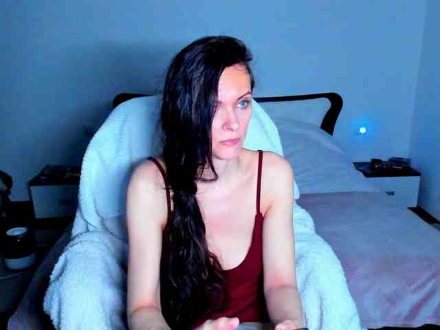 SexQueen11 webcam