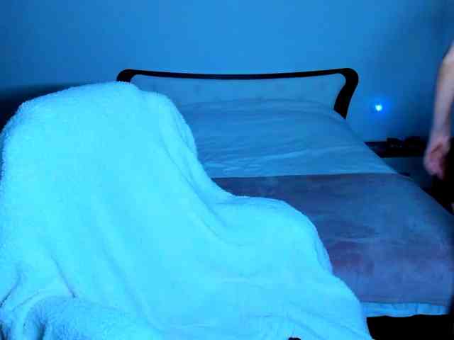 SexQueen11 webcam