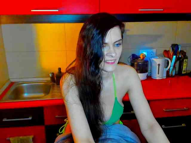 SexQueen11 webcam