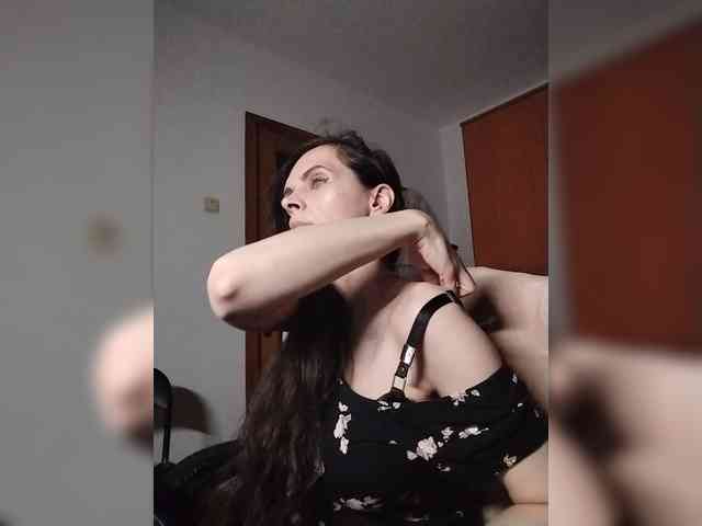 SexQueen11 webcam