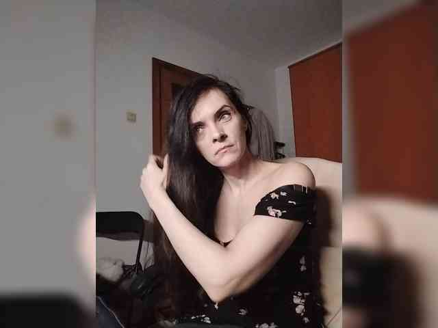 SexQueen11 webcam