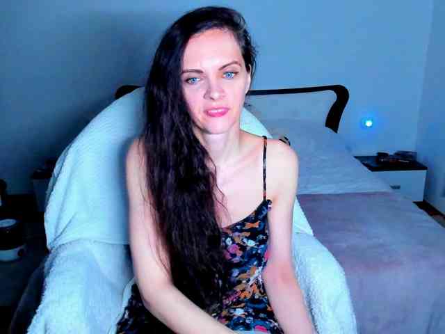 SexQueen11 webcam