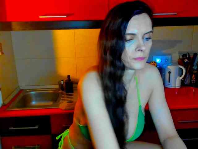 SexQueen11 webcam