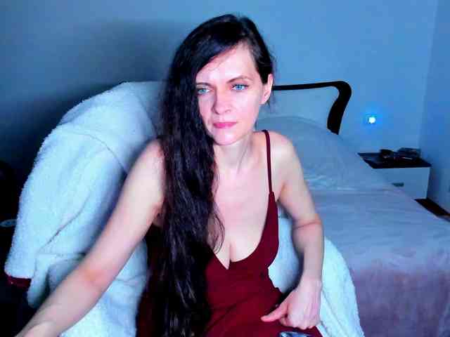 SexQueen11 webcam