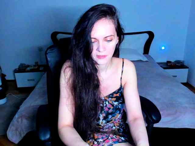 SexQueen11 webcam