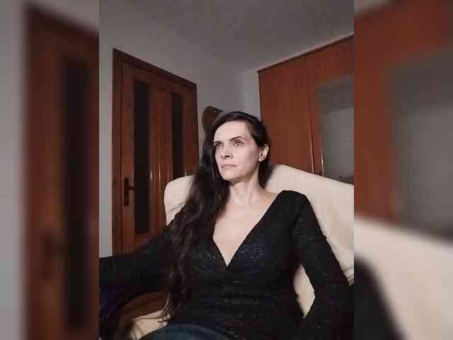 SexQueen11 webcam